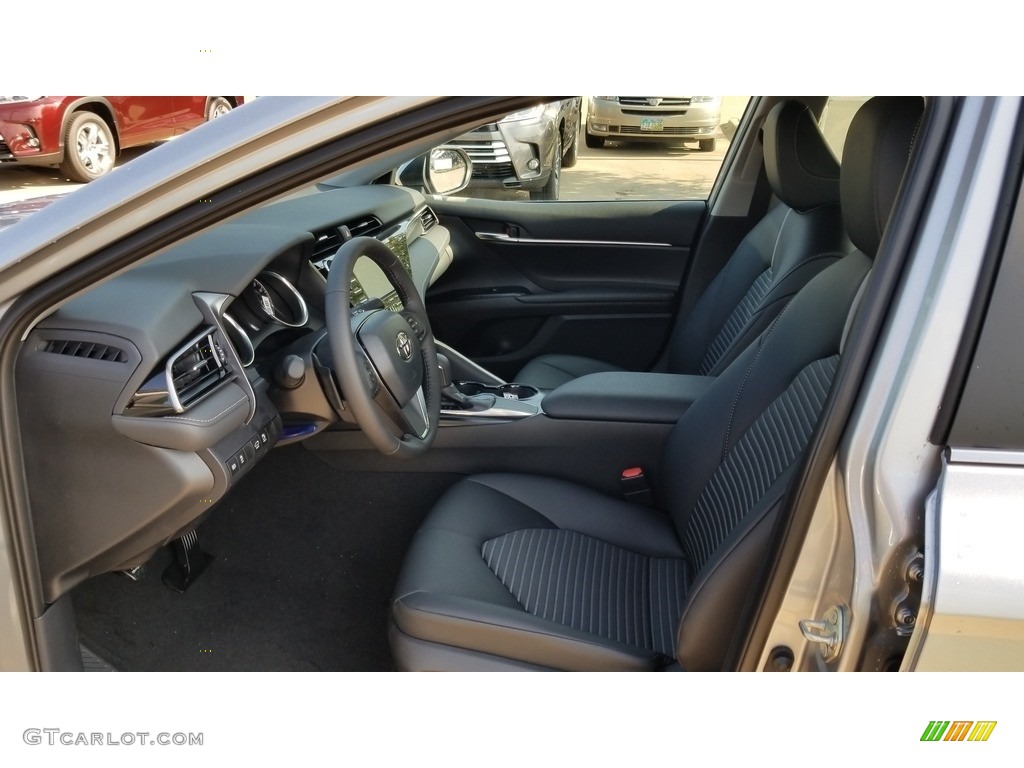 Black Interior 2020 Toyota Camry SE Photo #135291698