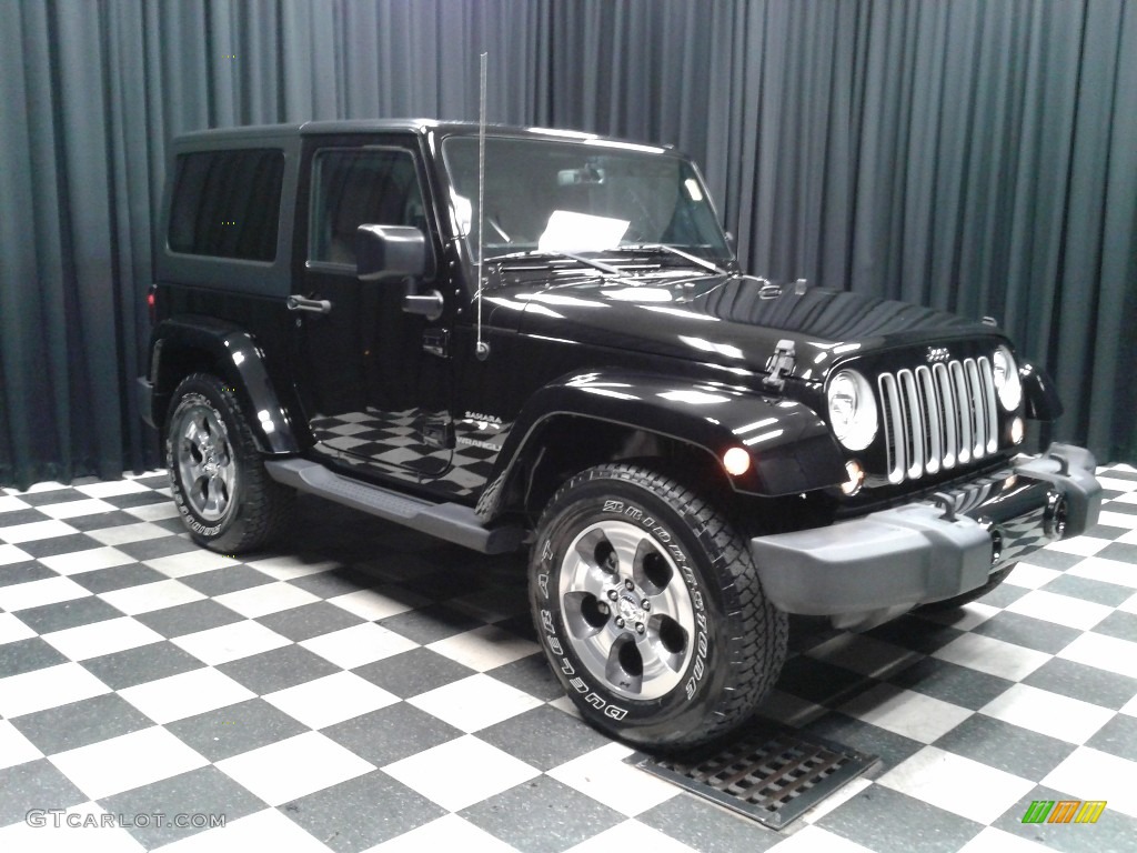 2017 Wrangler Sahara 4x4 - Black / Black/Dark Saddle photo #4