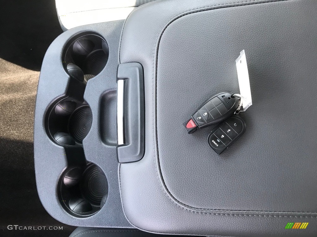 2017 1500 Express Crew Cab 4x4 - True Blue Pearl / Black/Diesel Gray photo #22