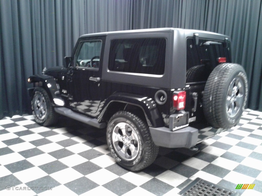 2017 Wrangler Sahara 4x4 - Black / Black/Dark Saddle photo #8