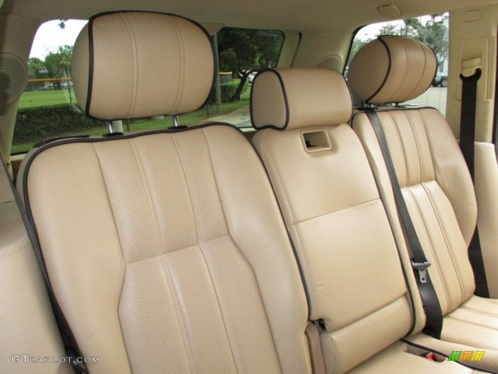 2010 Land Rover Range Rover HSE Rear Seat Photo #135301048