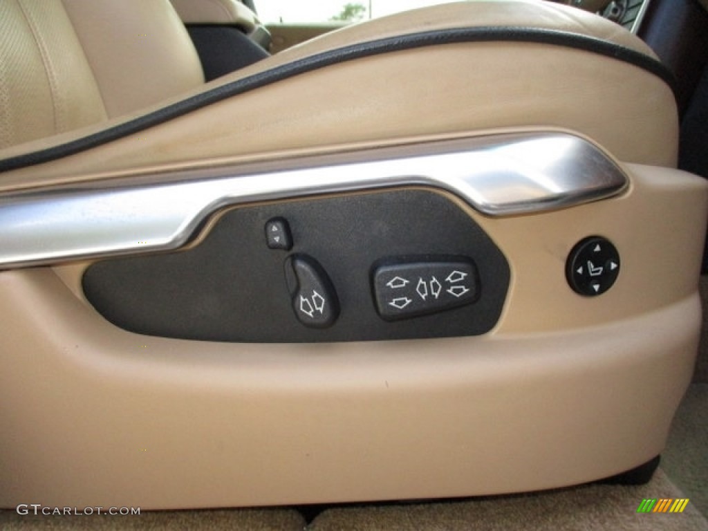 2010 Land Rover Range Rover HSE Front Seat Photos