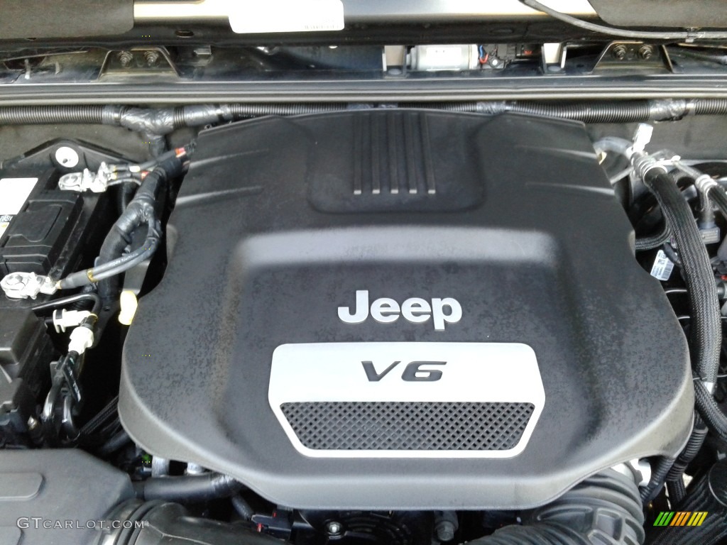 2017 Wrangler Sahara 4x4 - Black / Black/Dark Saddle photo #26