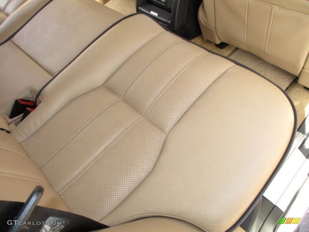 2010 Range Rover HSE - Alaska White / Sand/Jet Black photo #56
