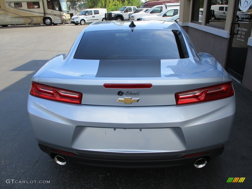 2017 Camaro LT Coupe - Arctic Blue Metallic / Medium Ash Gray photo #25