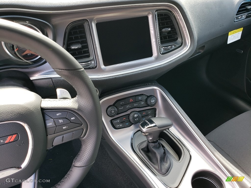 2019 Dodge Challenger R/T Transmission Photos