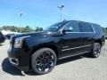 Front 3/4 View of 2020 Yukon Denali 4WD