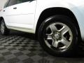 Super White - RAV4 I4 4WD Photo No. 3