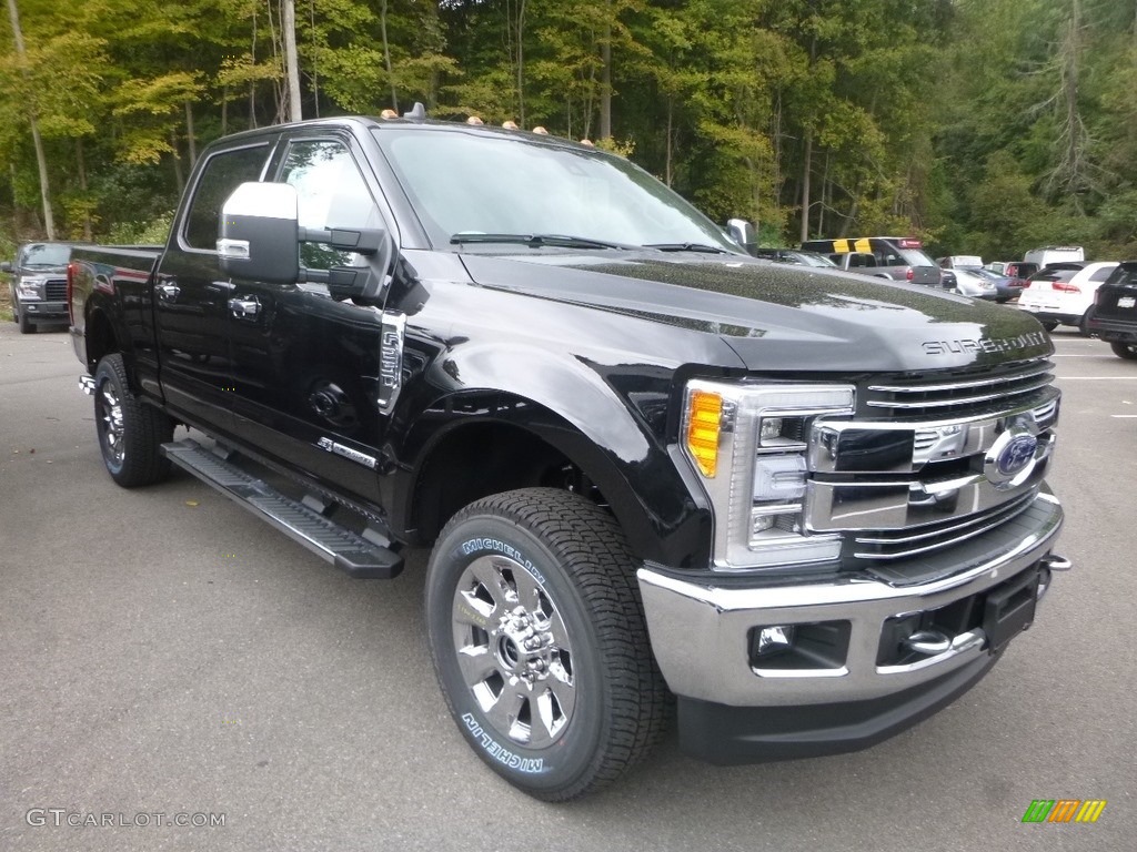 Agate Black 2019 Ford F250 Super Duty Lariat Crew Cab 4x4 Exterior Photo #135315136