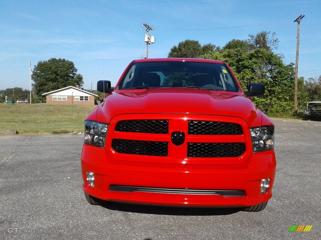 2018 1500 Express Crew Cab 4x4 - Flame Red / Black/Diesel Gray photo #3