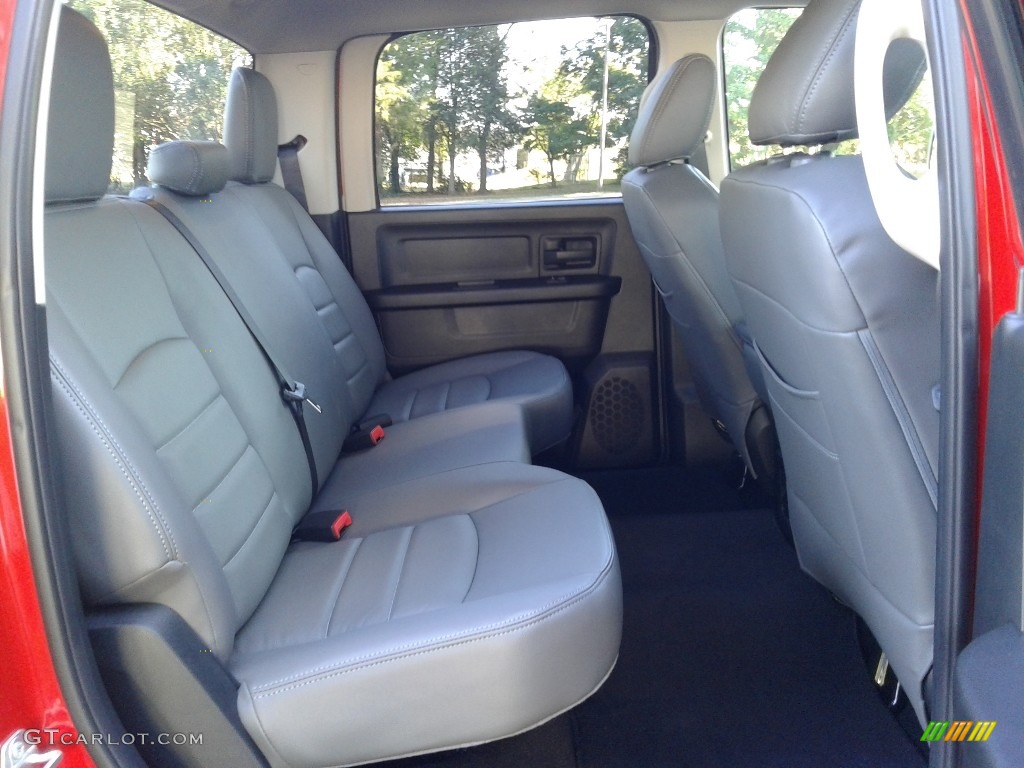 2018 1500 Express Crew Cab 4x4 - Flame Red / Black/Diesel Gray photo #13