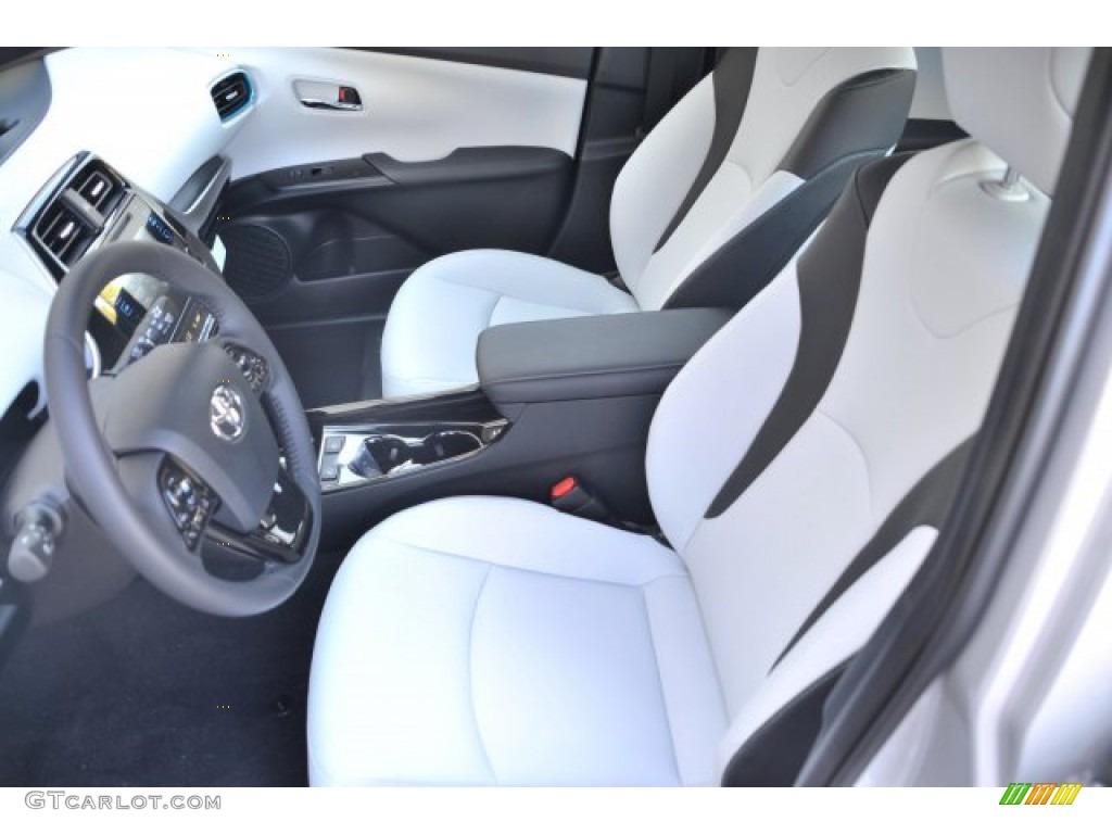 2019 Toyota Prius XLE AWD-e Front Seat Photo #135322885