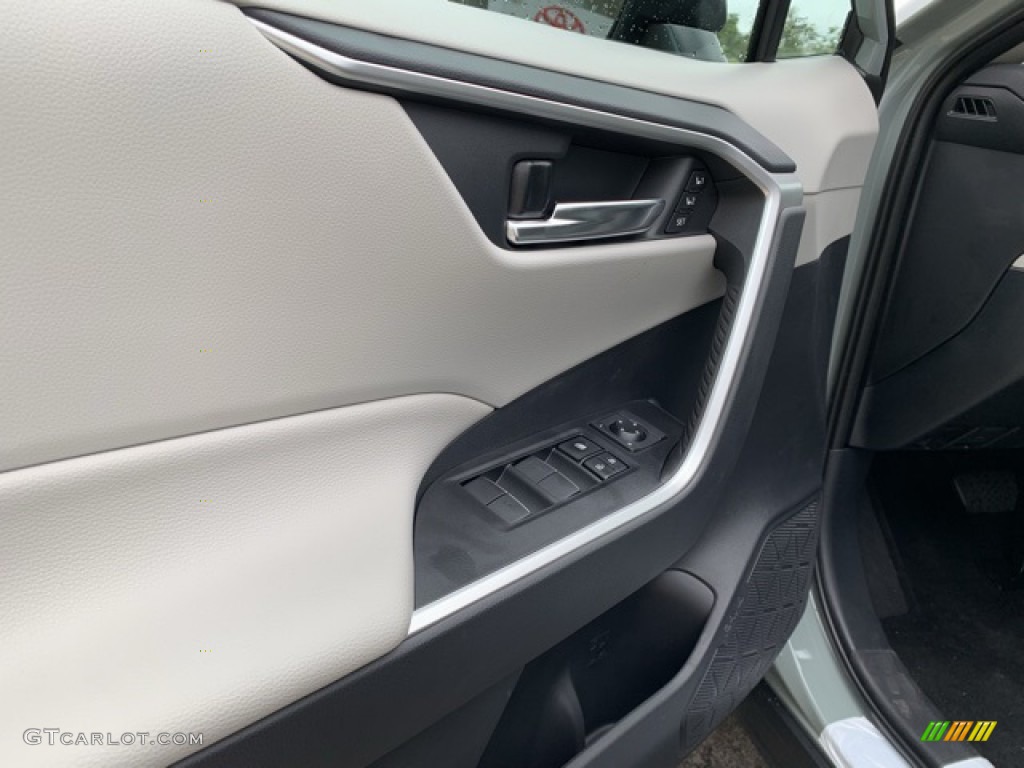 2019 RAV4 XLE AWD - Lunar Rock / Light Gray photo #6