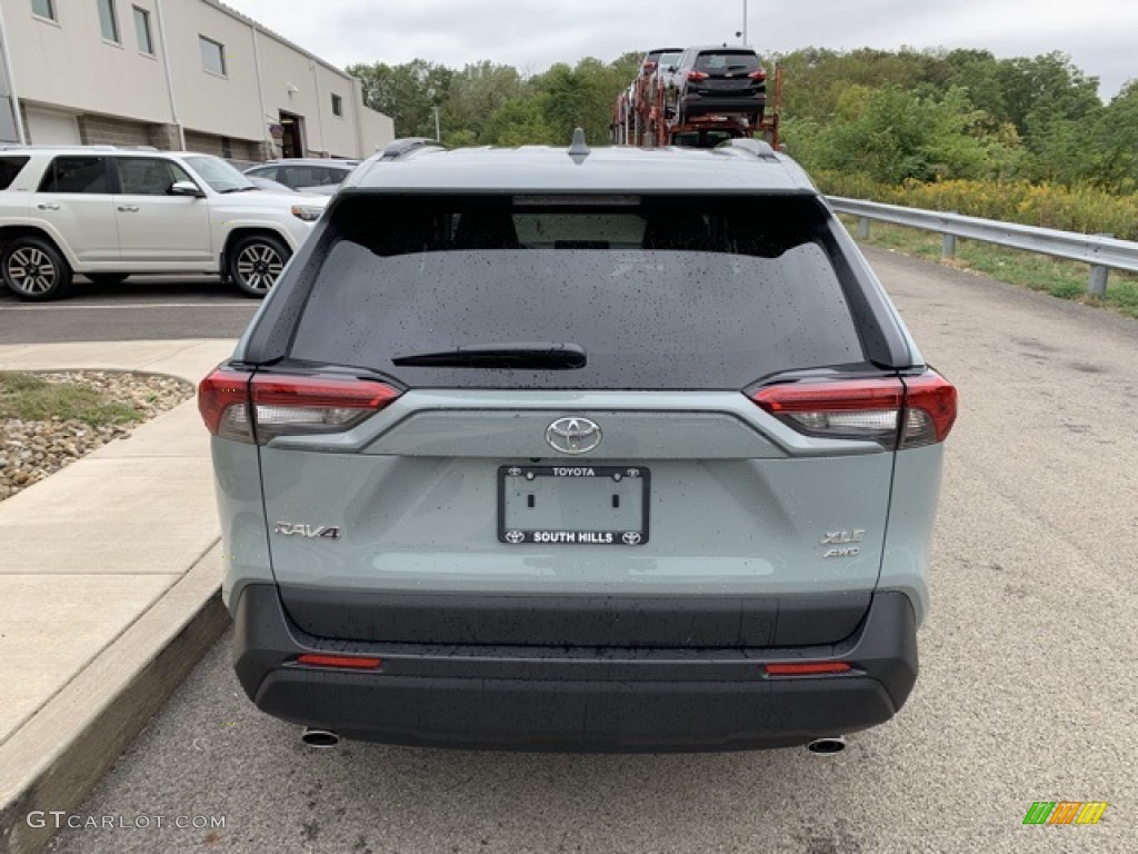 2019 Lunar Rock Toyota RAV4 XLE AWD 135314711 Photo 11
