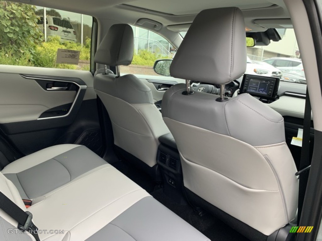 2019 RAV4 XLE AWD - Lunar Rock / Light Gray photo #17
