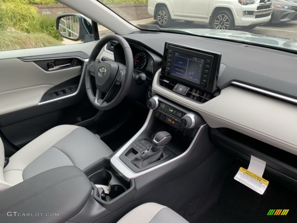 2019 Toyota RAV4 XLE AWD Light Gray Dashboard Photo #135325324