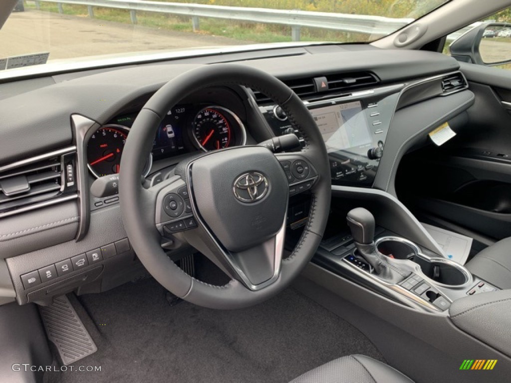 2020 Toyota Camry XSE Black Dashboard Photo #135325603