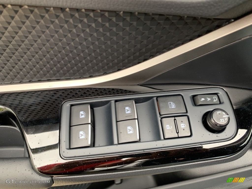 2019 Toyota C-HR XLE Controls Photo #135326722