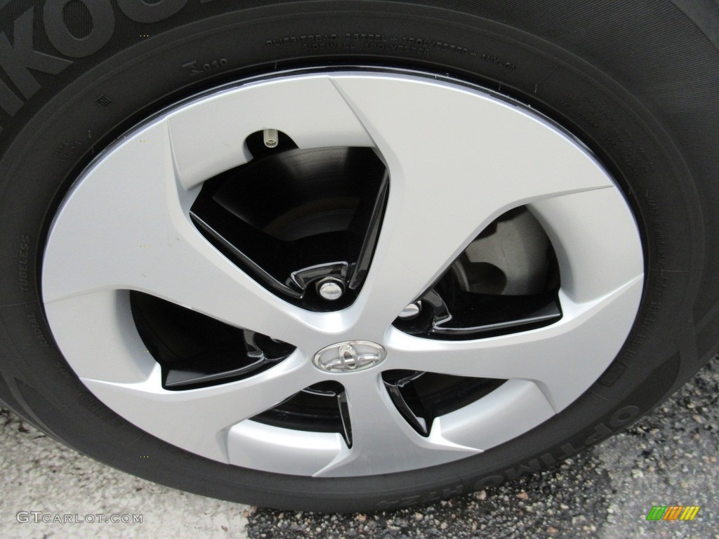 2015 Prius Two Hybrid - Classic Silver Metallic / Misty Gray photo #7