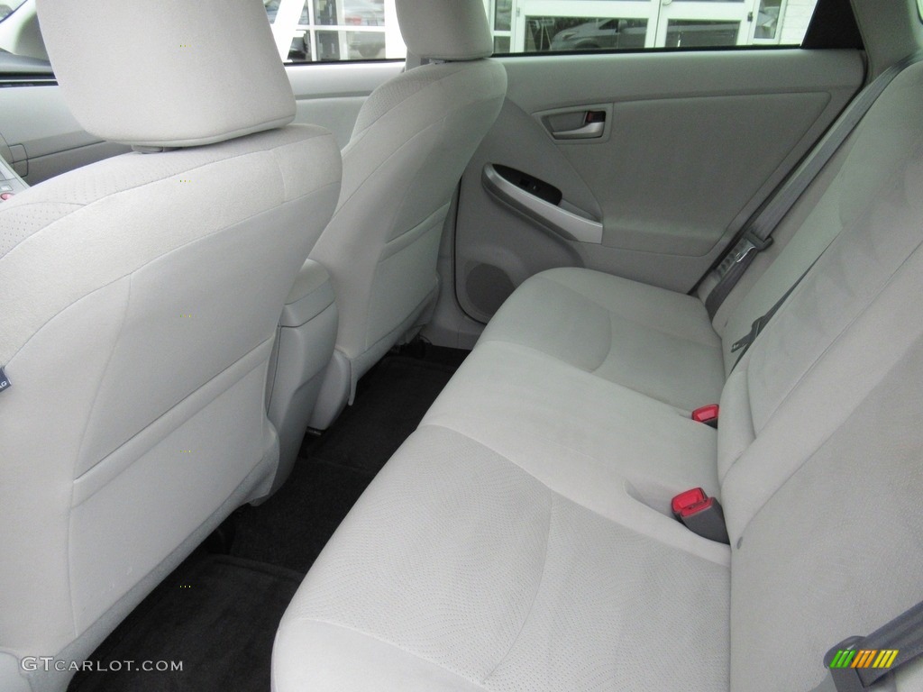 2015 Prius Two Hybrid - Classic Silver Metallic / Misty Gray photo #11