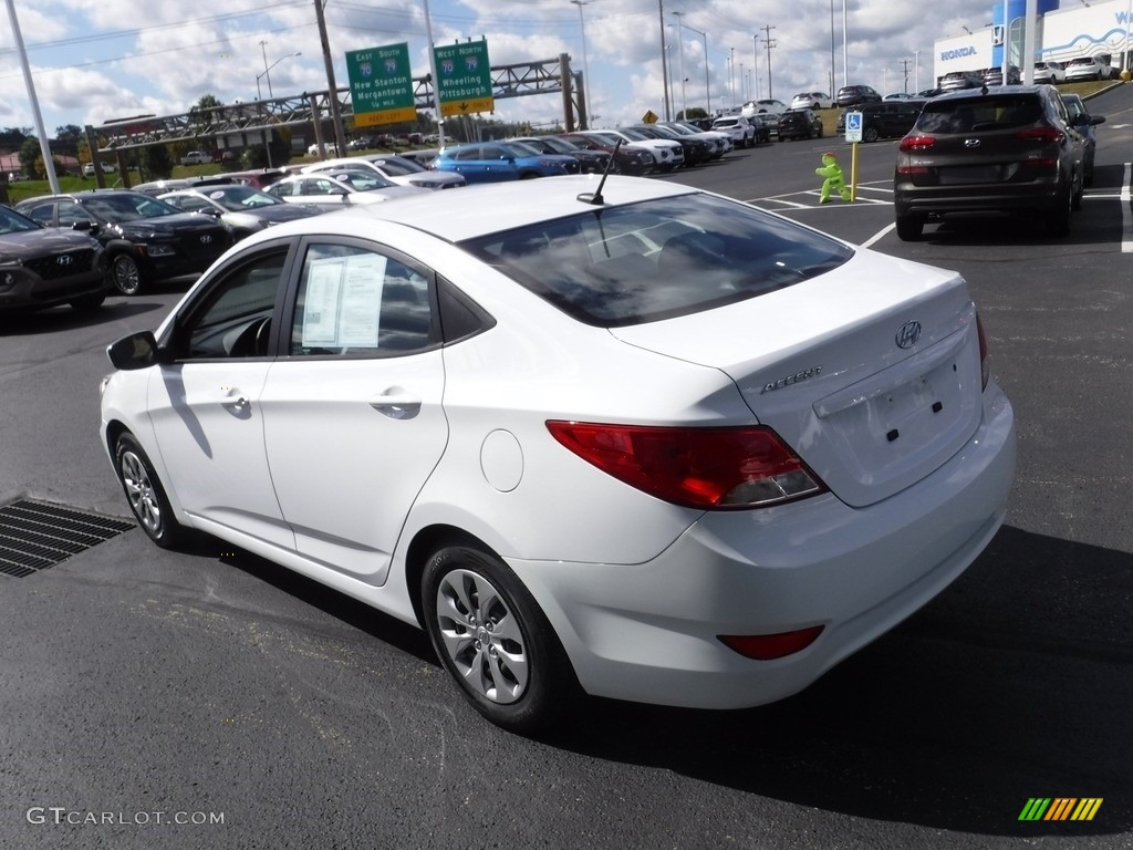 2016 Accent SE Sedan - Century White / Gray photo #6