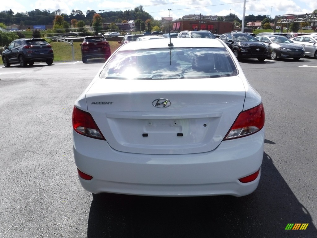 2016 Accent SE Sedan - Century White / Gray photo #7