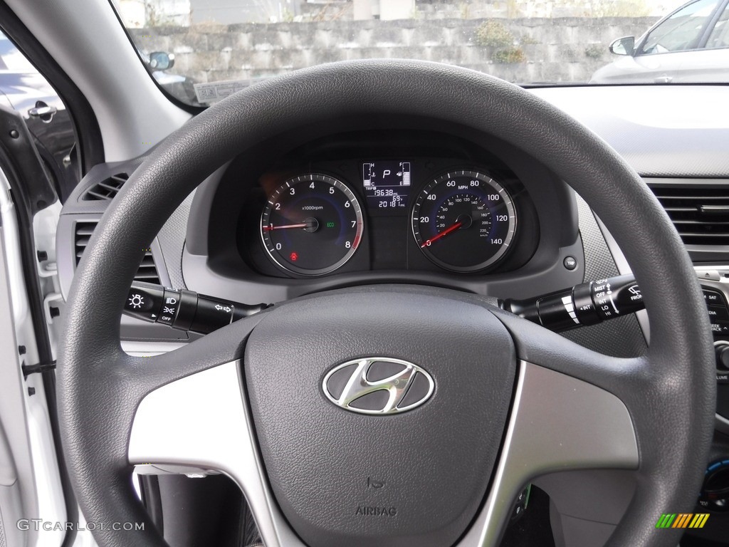 2016 Accent SE Sedan - Century White / Gray photo #15