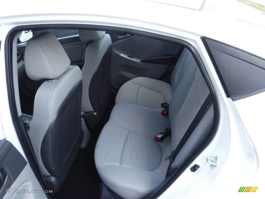 2016 Accent SE Sedan - Century White / Gray photo #22