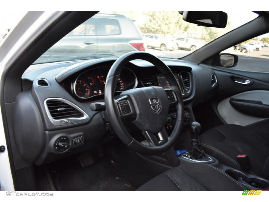 2015 Dart SXT - Bright White / Black/Light Tungsten Accent Stitching photo #10