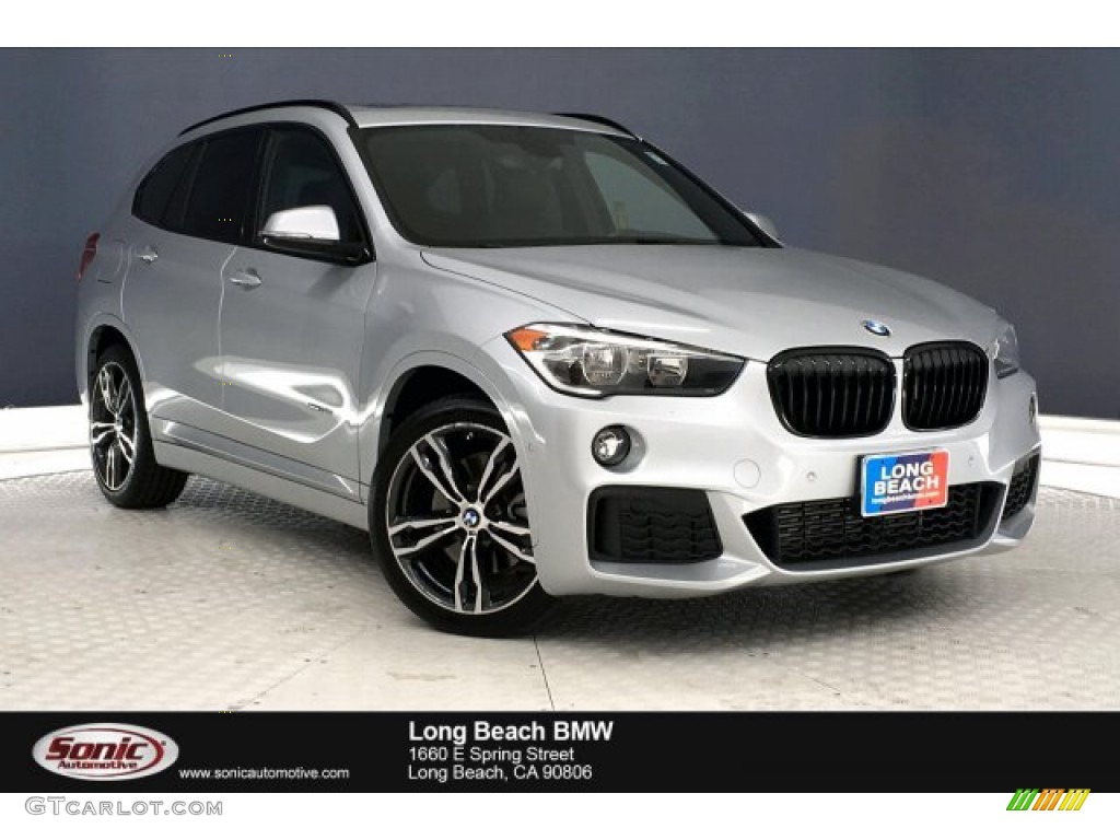 2016 X1 xDrive28i - Glacier Silver Metallic / Black photo #1