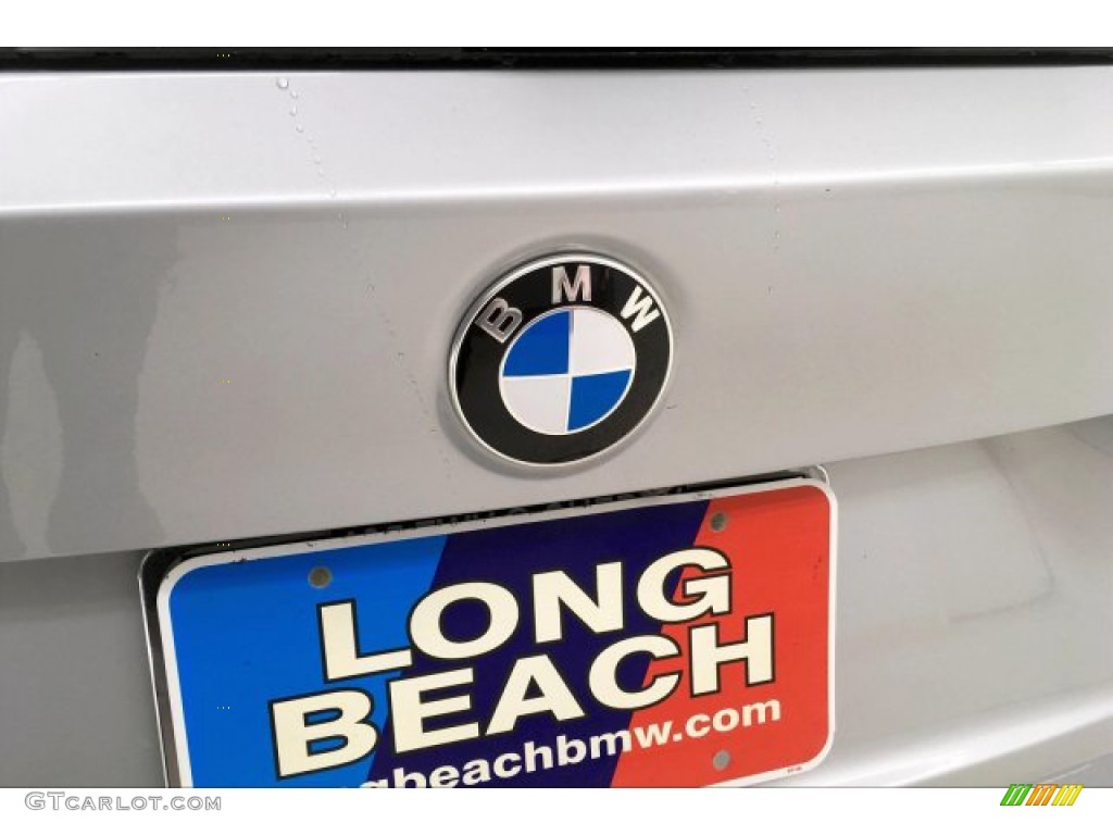 2016 X1 xDrive28i - Glacier Silver Metallic / Black photo #23