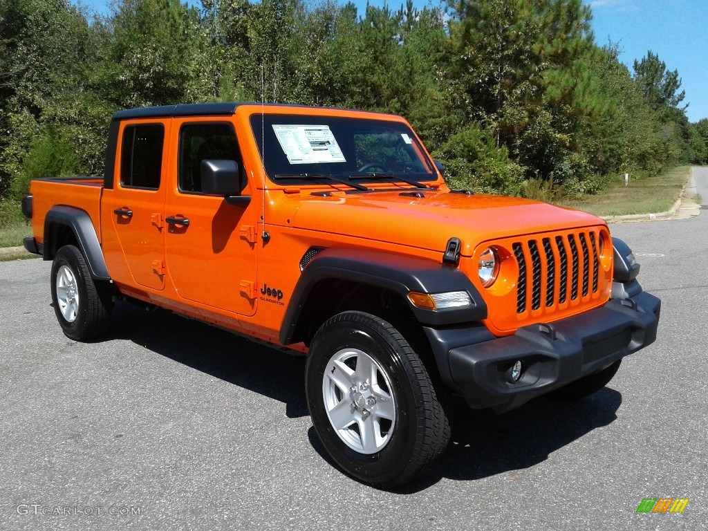 Punk'n Metallic 2020 Jeep Gladiator Sport 4x4 Exterior Photo #135339163