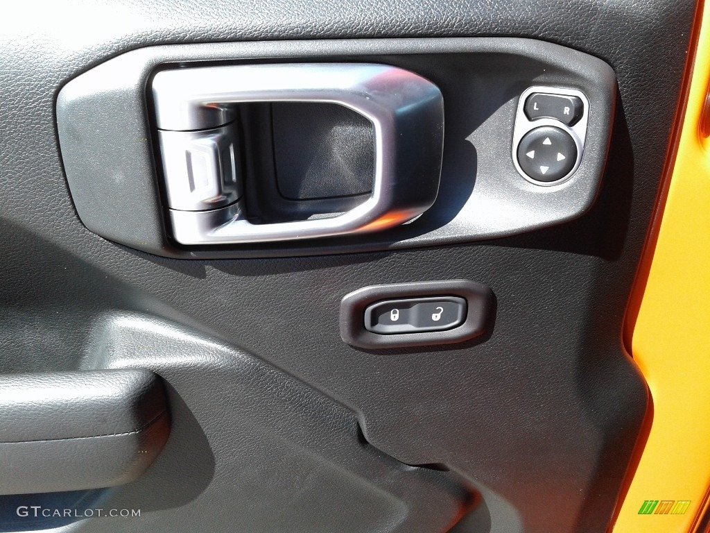2020 Jeep Gladiator Sport 4x4 Controls Photo #135339268