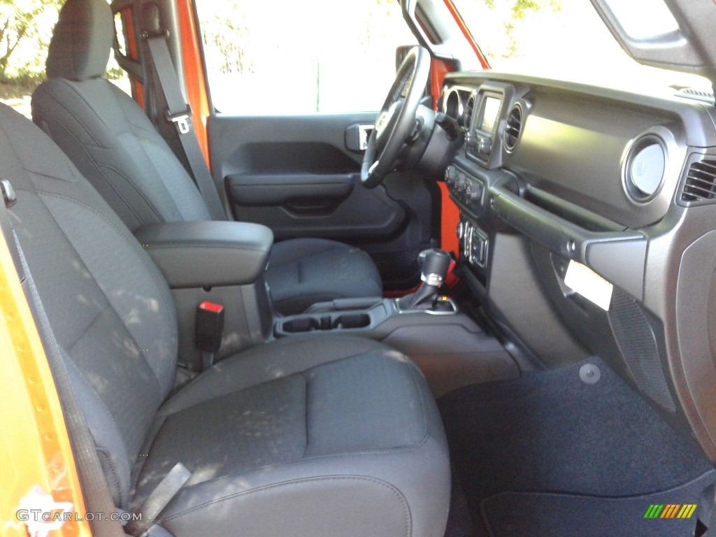 2020 Gladiator Sport 4x4 - Punk