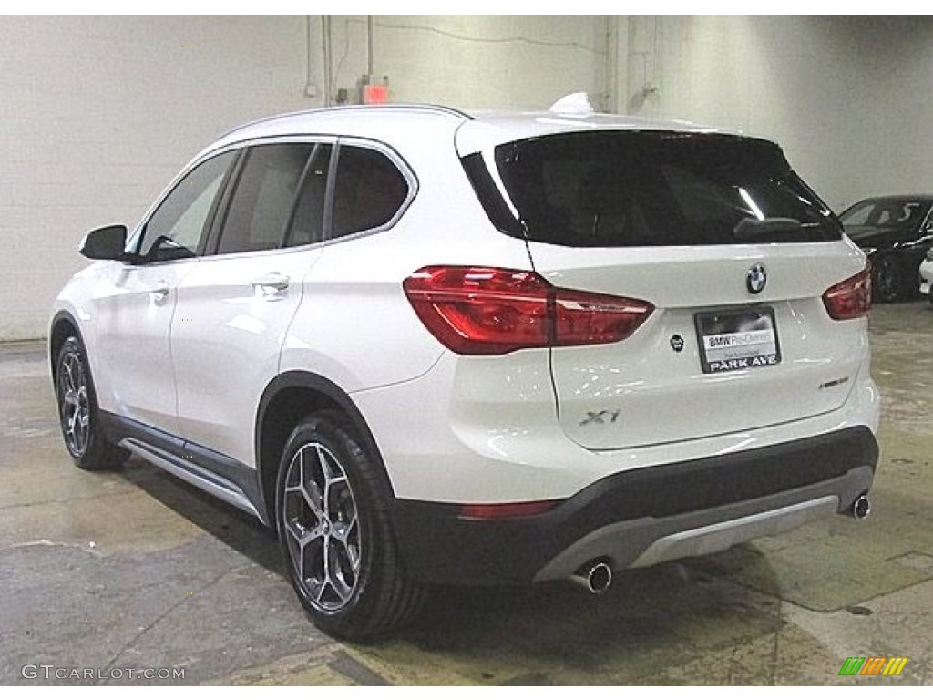 2019 X1 xDrive28i - Alpine White / Oyster/Black photo #1