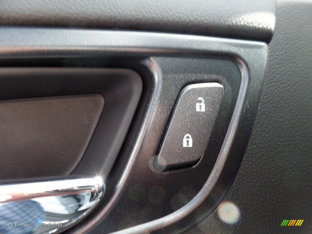 2020 Suburban Premier 4WD - Iridescent Pearl Tricoat / Jet Black/Mahogany photo #25