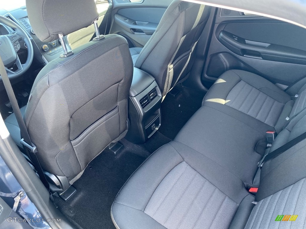 2019 Ford Edge SE AWD Rear Seat Photos