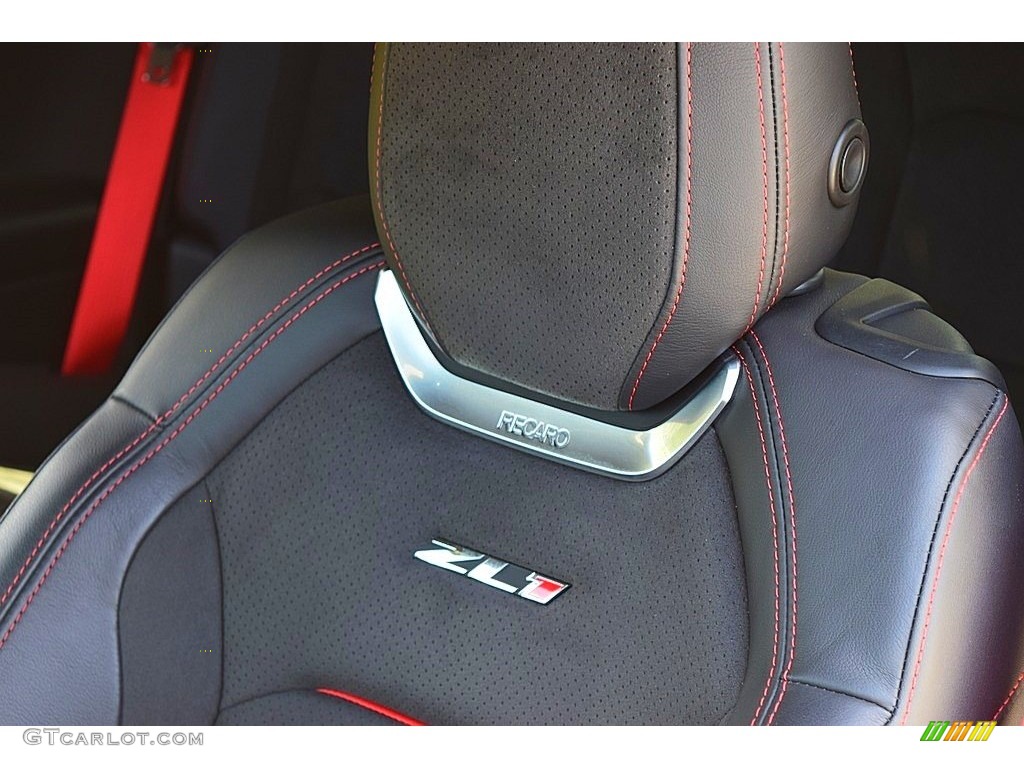 Jet Black Interior 2019 Chevrolet Camaro ZL1 Coupe Photo #135348593