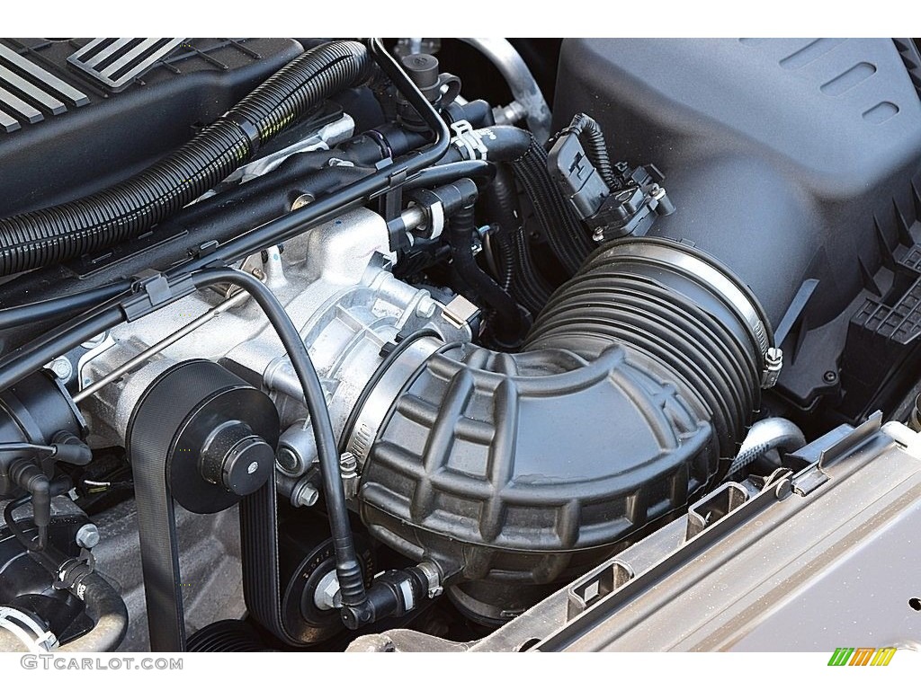 2019 Chevrolet Camaro ZL1 Coupe 6.2 Liter Supercharged DI OHV 16-Valve VVT LT4 V8 Engine Photo #135348818