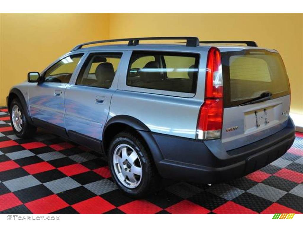 2002 V70 2.4T XC AWD Wagon - Polar Arctic Blue Metallic / Taupe/Taupe photo #21