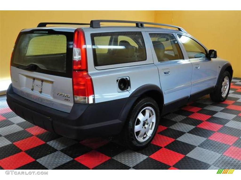 2002 V70 2.4T XC AWD Wagon - Polar Arctic Blue Metallic / Taupe/Taupe photo #23
