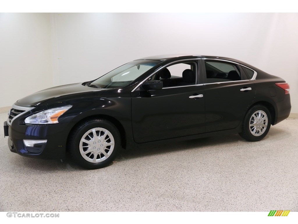 2013 Altima 2.5 S - Super Black / Charcoal photo #3