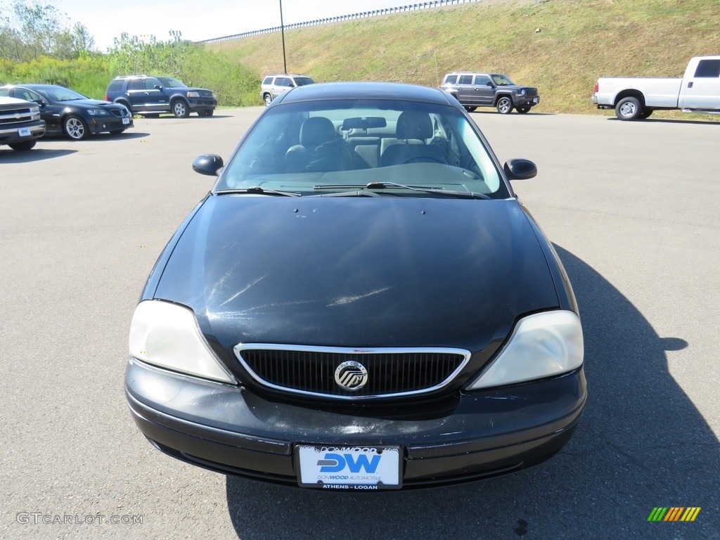 2001 Sable LS Premium Sedan - Vibrant White / Medium Graphite photo #2