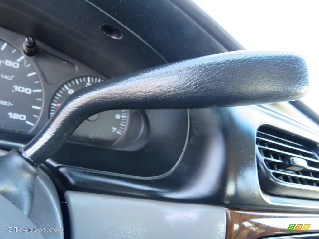 2001 Sable LS Premium Sedan - Vibrant White / Medium Graphite photo #26