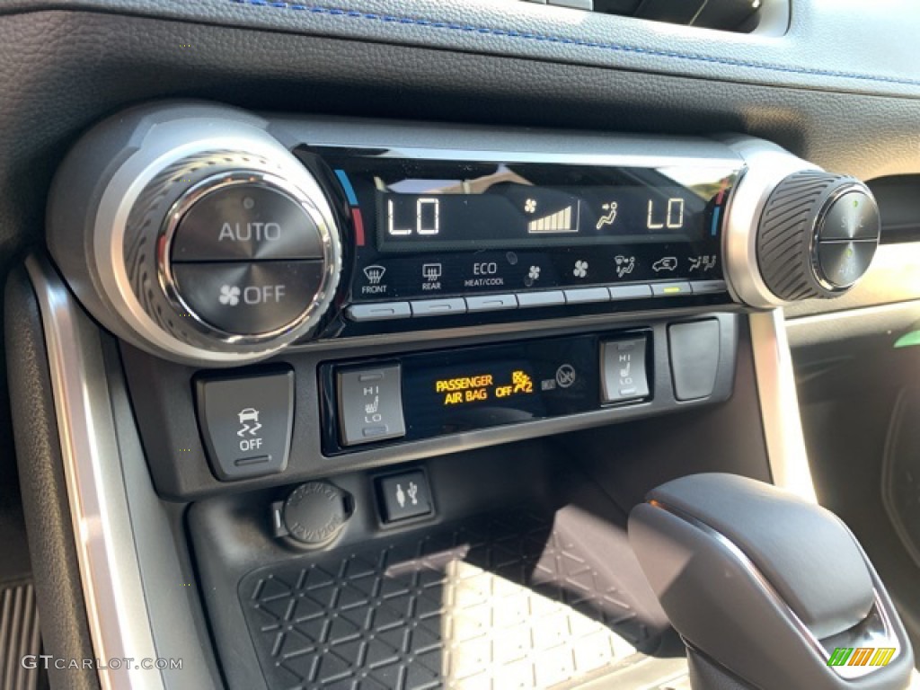 2019 Toyota RAV4 XSE AWD Hybrid Controls Photos