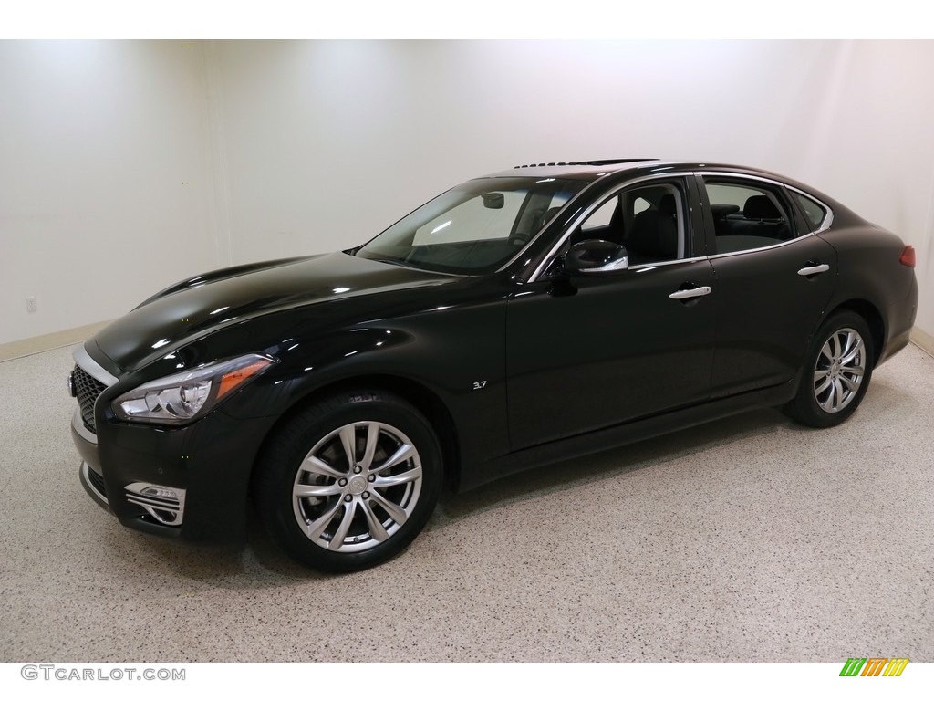 Black Obsidian 2019 Infiniti Q70 3.7X LUXE Exterior Photo #135362507