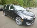 Brilliant Black Crystal Pearl 2020 Chrysler Pacifica Limited Exterior