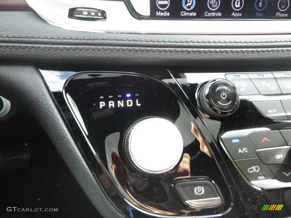 2020 Chrysler Pacifica Limited Transmission Photos