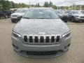 Sting-Gray - Cherokee Latitude Plus 4x4 Photo No. 8