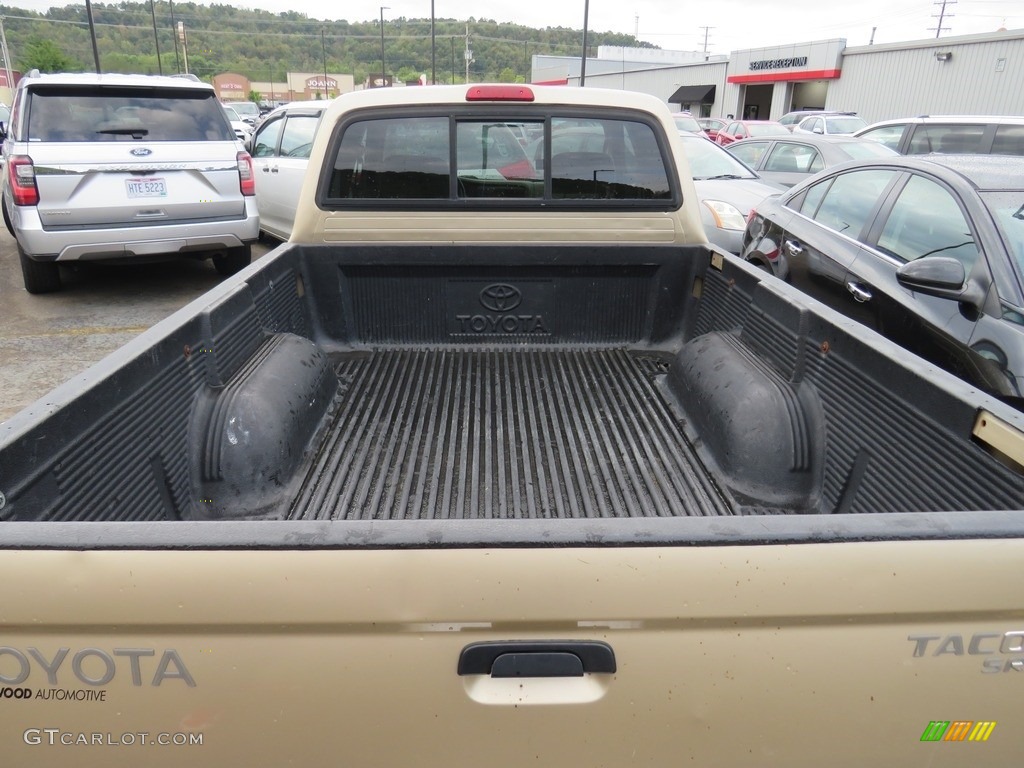2001 Tacoma V6 Xtracab 4x4 - Mystic Gold Metallic / Oak Beige photo #12